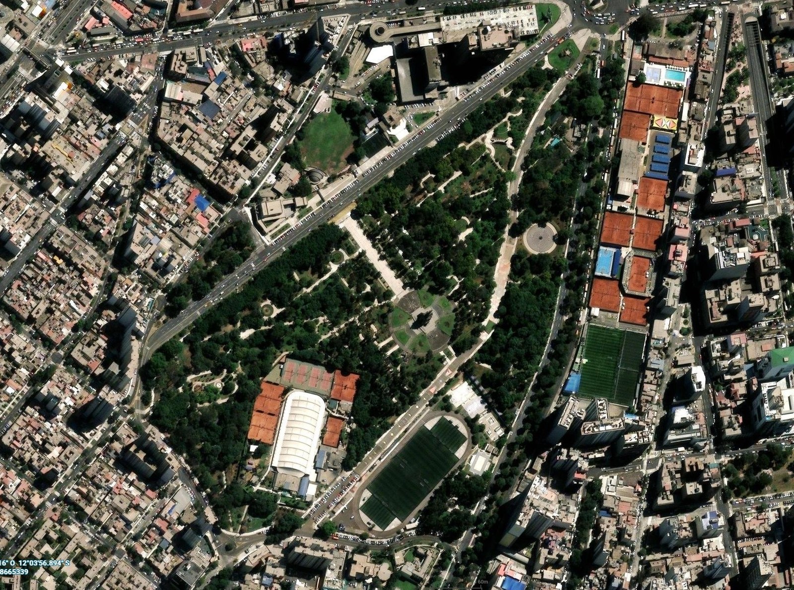 Vista satelital del Campo de Marte completo